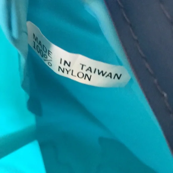 Vintage New Old Stock Avon Large Lahana Zippered Nylon Tote Shoulder Beach Bag - Picture 8 of 8